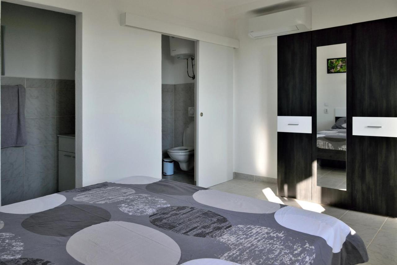B&B On The Rocks Blizna Donja Екстериор снимка