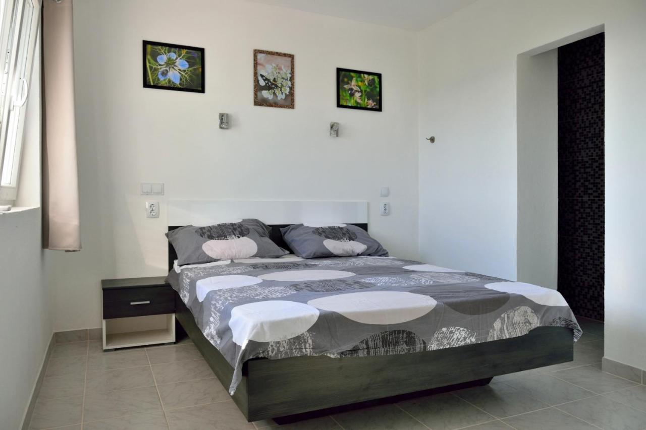 B&B On The Rocks Blizna Donja Екстериор снимка