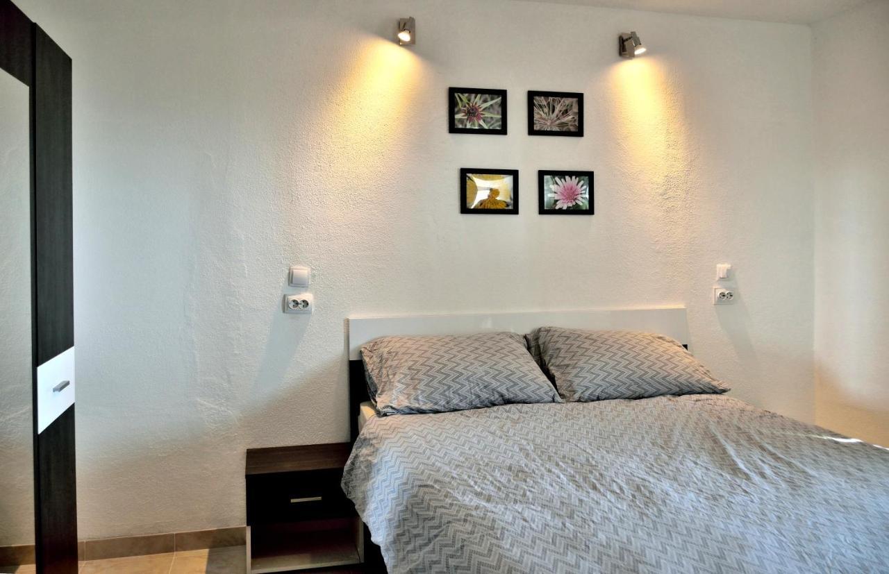 B&B On The Rocks Blizna Donja Екстериор снимка