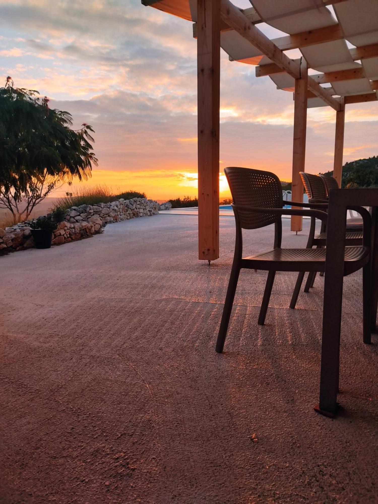 B&B On The Rocks Blizna Donja Екстериор снимка